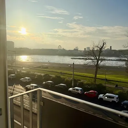 Rheinblick In Deutz * Keulen